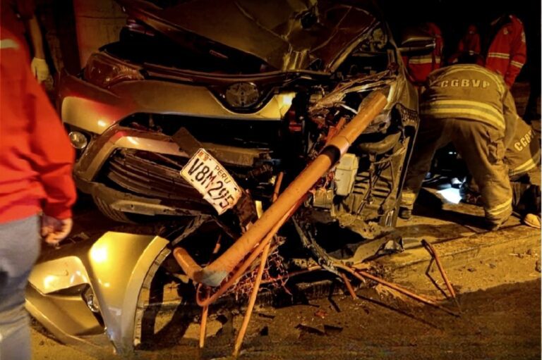 Fiscalía pide prisión preventiva para conductora ebria que dejó tres heridos
