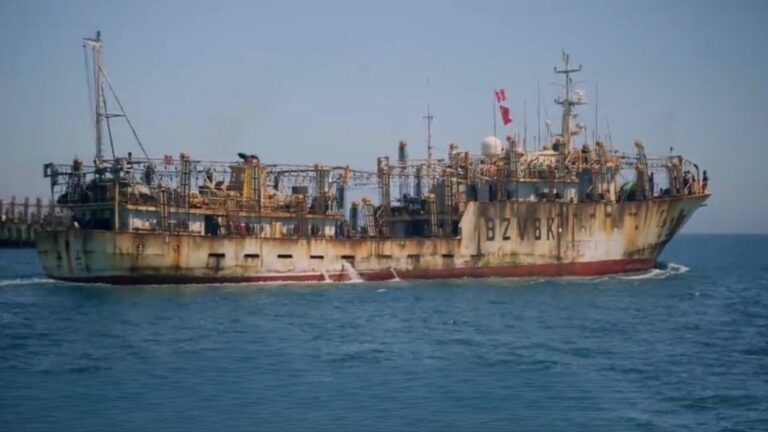 Denuncian presencia de barcos chinos frente a la provincia de Islay