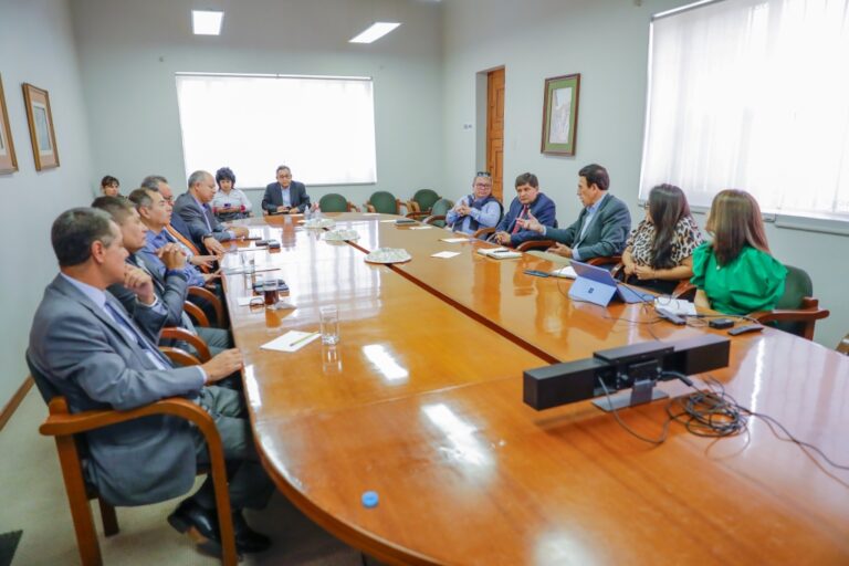 GORE Arequipa busca viabilizar proyectos pendientes