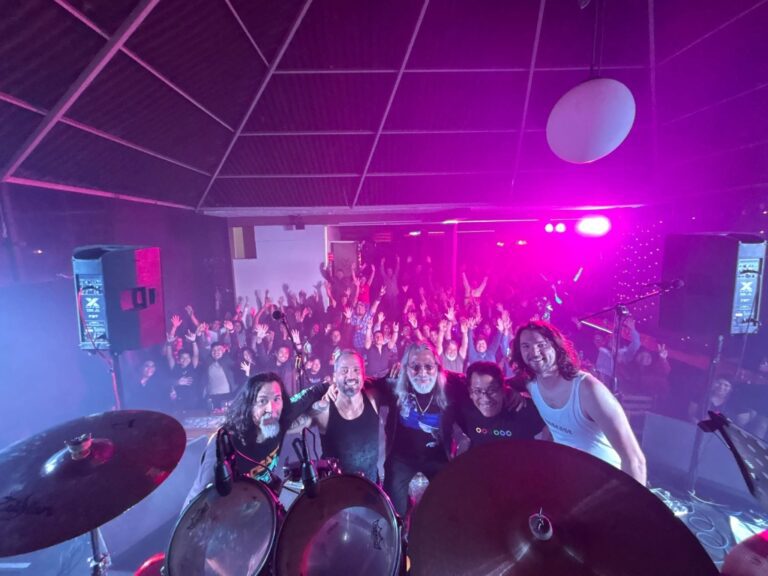 Un gran concierto de rock en Mollendo