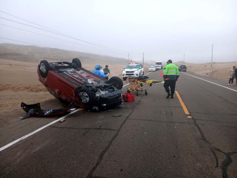 Esposos mueren en trágico accidente automovilístico en las lomas de Ilo