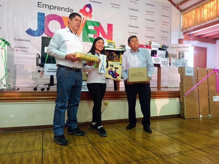 Emprende Joven 2024: Southern Peru y la MPMN realizaron la tercera entrega de capital semilla