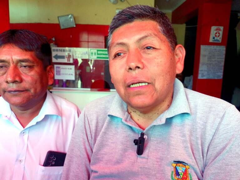 Alcalde John Larry: “Hoy vamos a trabajar, los servidores que quieran pueden hacer uso del feriado”