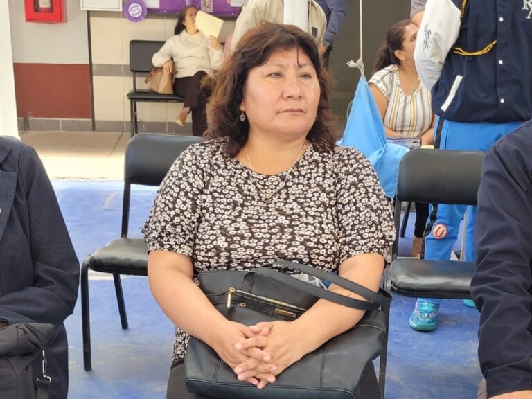 Directora de la I.E. Daniel Becerra se pone a disposición de la UGEL Ilo