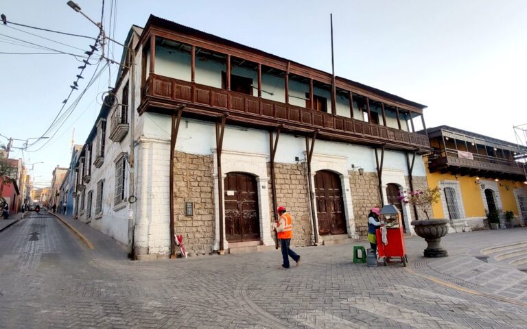 La casa del correo y la De la Flor – II