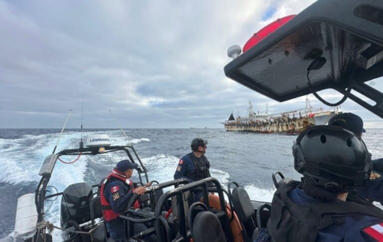 Operativo frente a Mollendo confirma ausencia de flota china en aguas peruanas