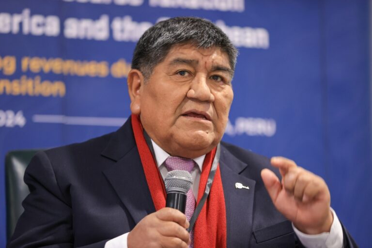 Rómulo Mucho: “hay un grupo de peruanos que piensan en una minería de hace 40 años”