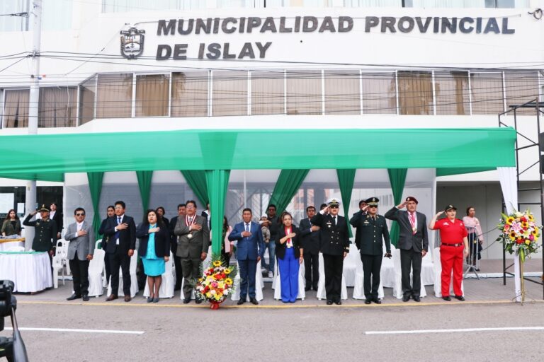 Mollendo de villa a ciudad: conmemoran emotivo 127 aniversario