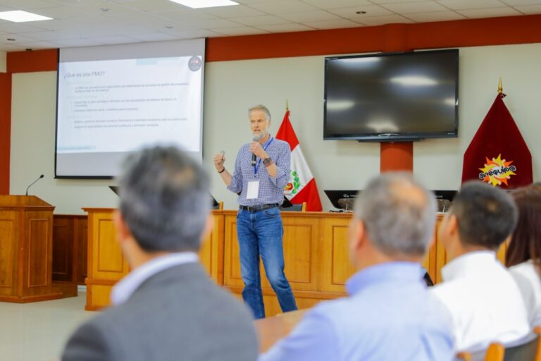Consorcio inglés y PRONIS impulsan nuevo hospital Goyeneche en Arequipa