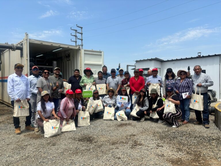 Comitiva del valle de Tambo recibe transferencia tecnológica de agroexportadoras de Ica
