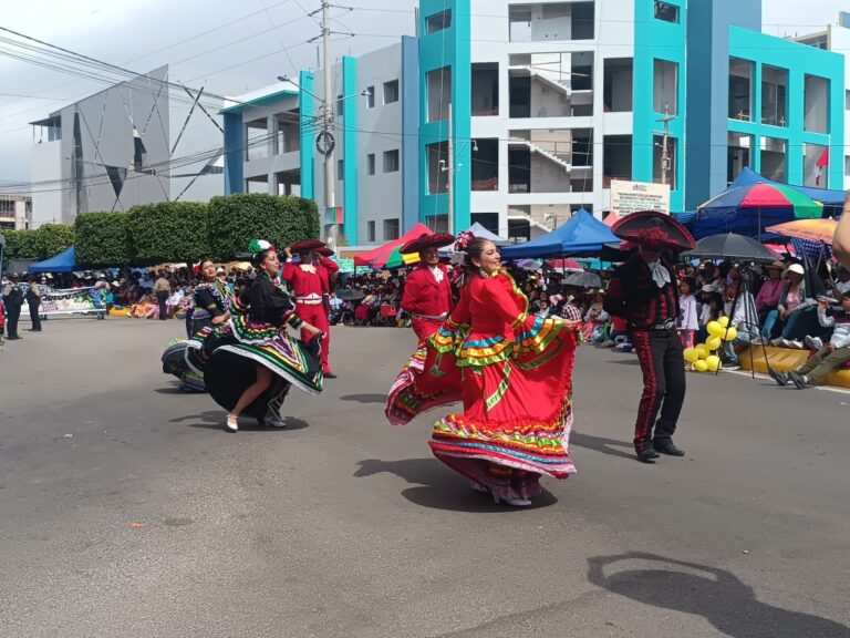 “Corso de la Amistad” por aniversario de Moquegua tuvo gran participación de delegaciones