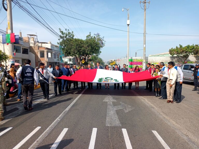 I.E. Santa Fortunata gana concurso del desfile escolar por el 483° aniversario de Moquegua