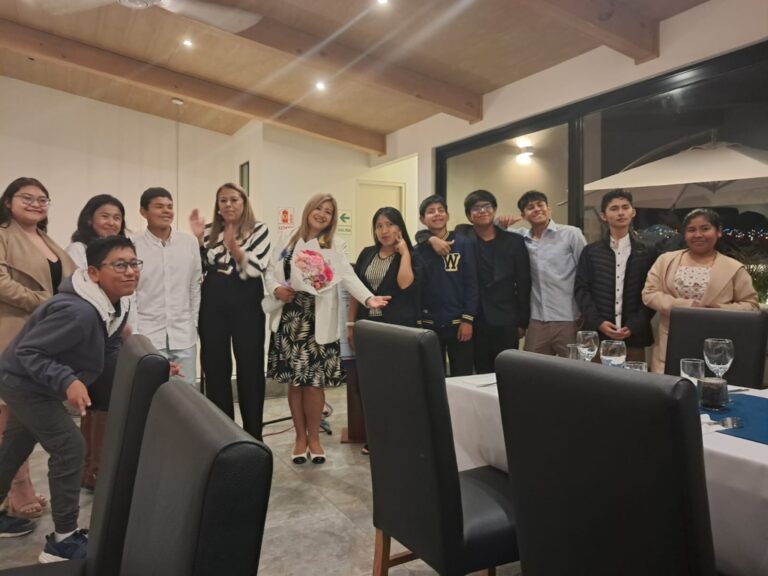 Gobernadora del Rotary Internacional Distrito 4455 visitó Mollendo