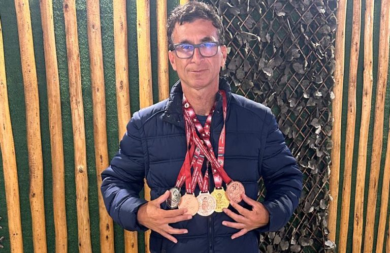 Atleta mollendino Juan Medina ganó cinco medallas en campeonato nacional máster