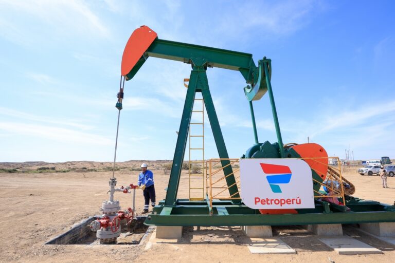 ¿Es un desastre la intervención del Estado en la economía? Continúan las pérdidas en Petroperú