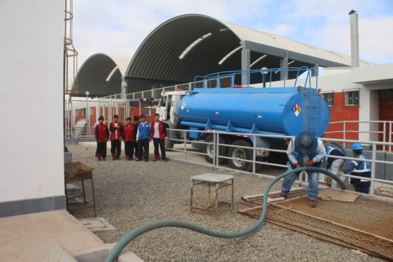 Sunass verifica dotación de agua en Ilo ante corte por mantenimiento de reservorios