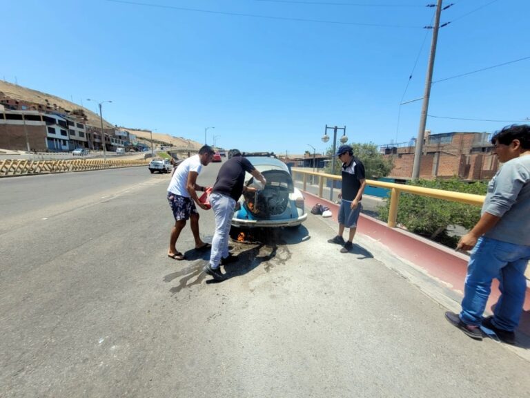 Amago de incendio de Volkswagen genera alarma en el bypass de Alto Ilo