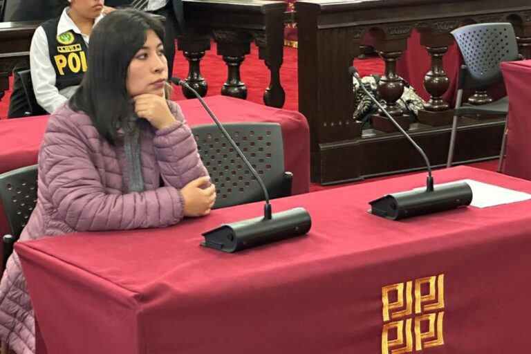 PJ amplía prisión preventiva contra Betssy Chávez por 15 meses
