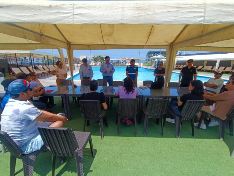 EPS Ilo se compromete a mejorar agua potable en condominio de Pacocha