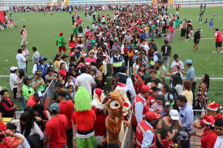 Provincia de Islay celebró Navidad con agasajos infantiles en todos sus distritos