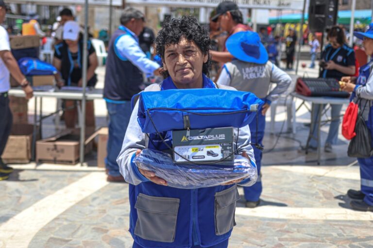 Personal de Servicios de Islay-Matarani recibió uniformes de seguridad 