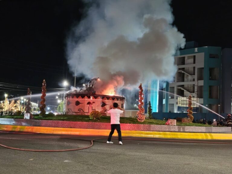 Investigan incendio que destruyó el monumento «La Carumeñita» en Moquegua