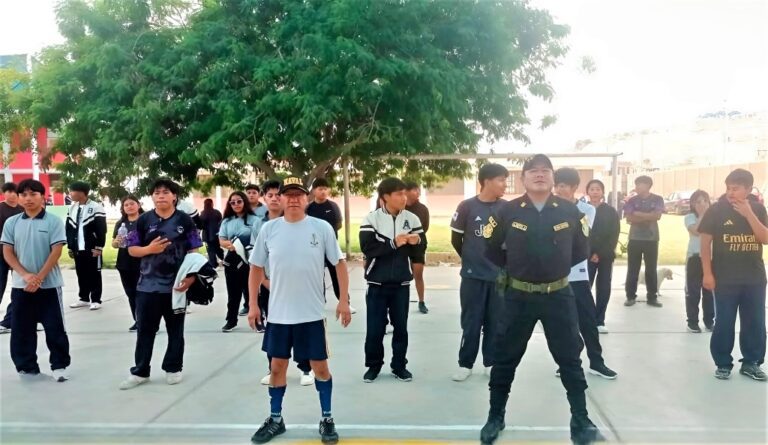 Estudiantes de promoción del Vimatoca participaron en jornada motivacional