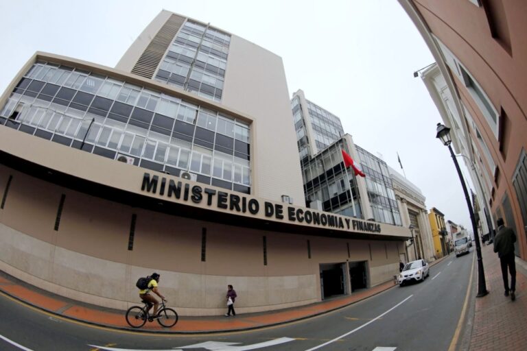 Presupuesto Moquegua: ni tanto