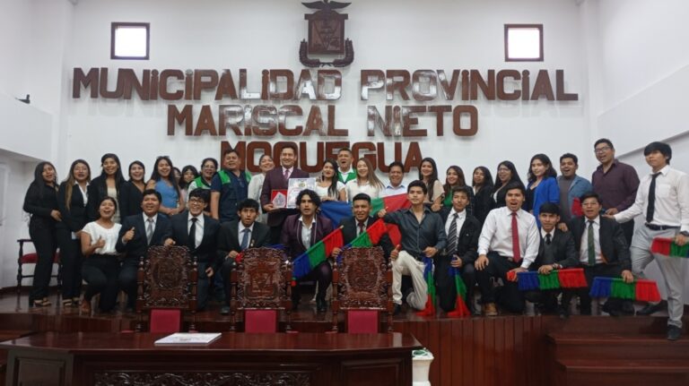 MPMN entregó premios a ganadores del Corso de la Amistad de Moquegua
