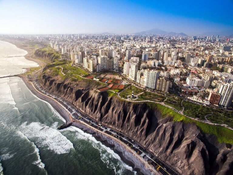 Perú 2025: país desorientado, sin planificación nacional