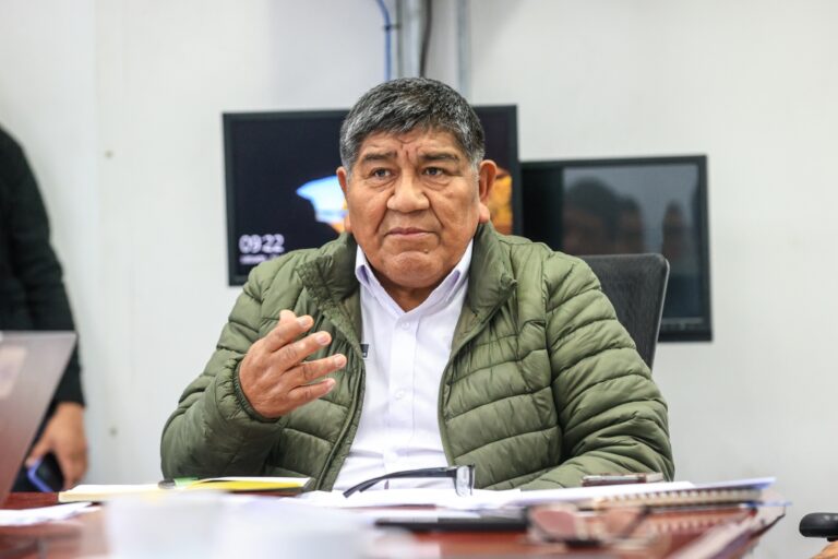 Se fue Rómulo Mucho: «Mucho ruido y pocas nueces»