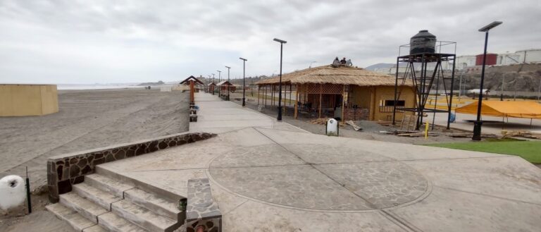 Comerciantes listos para inaugurar renovada Tercera Playa de Mollendo