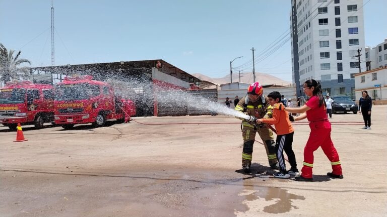Con éxito inició el programa de mini brigadistas en Pacocha, Ilo