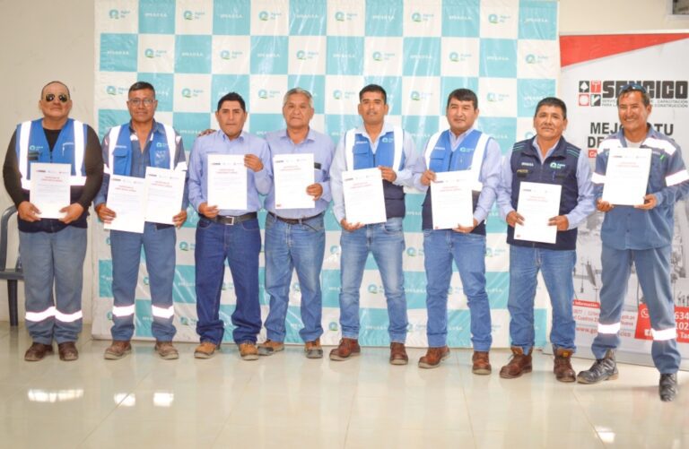 EPS Ilo: 16 trabajadores reciben certificación de competencias laborales en saneamiento