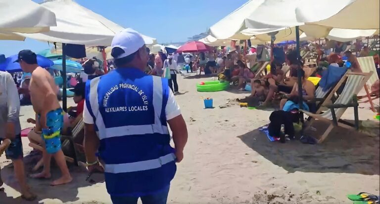 Denuncian a falsos fiscalizadores en playas de Mollendo