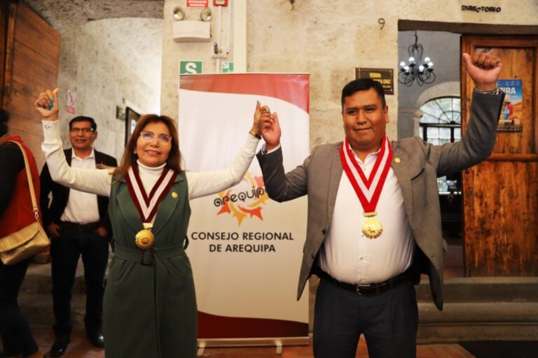 Osías Ortiz asume presidencia del CRA entre polémicas internas