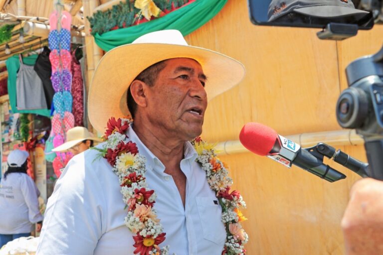 Alcalde de Mollendo advierte sobre presiones indebidas a comerciantes y empresarios