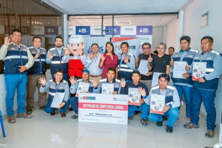 Sencico certifica a 11 operadores de la EPS Moquegua