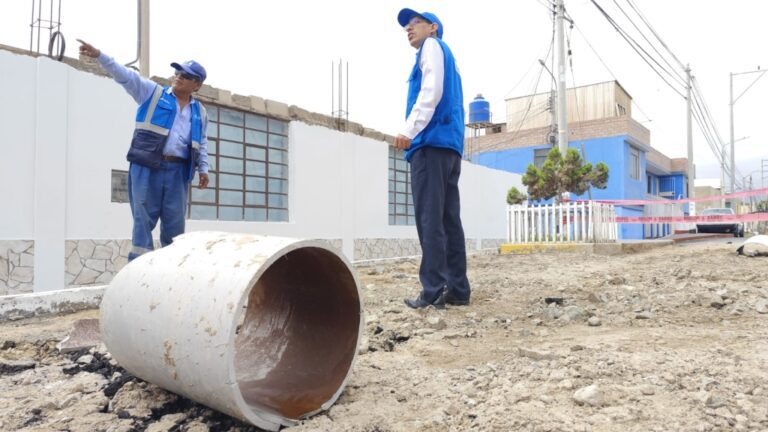 Ilo: Sunass verifica restablecimiento del agua tras rotura de tubería matriz