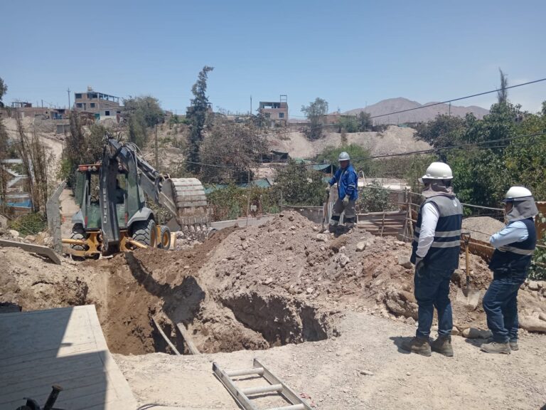 Trabajos en vivienda causa corte masivo de agua y afecta casi 10 mil usuarios