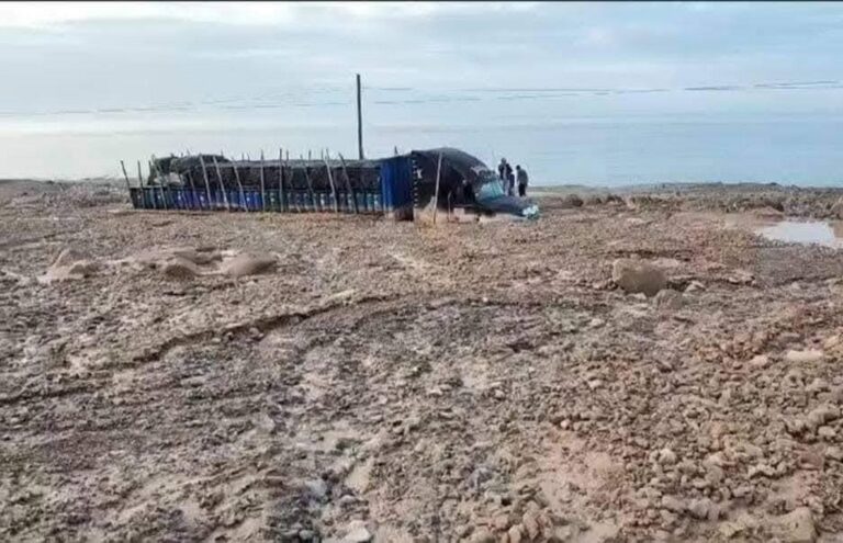 Trabajos de rehabilitación en Panamericana Sur tras huaico en Atico