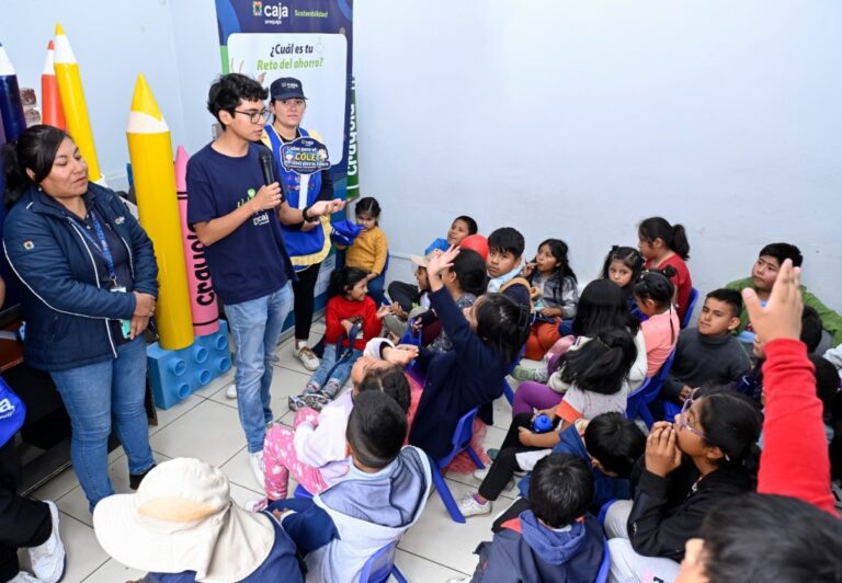 Caja Arequipa impulsa educación financiera en mercados del país