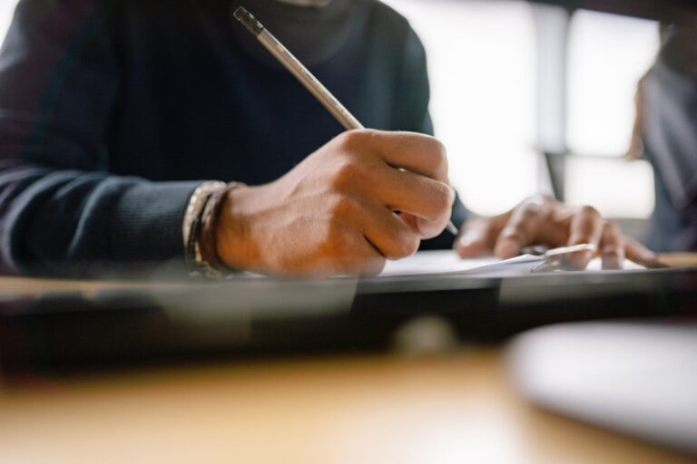 Resultados preliminares: once directores de Islay desaprueban evaluación