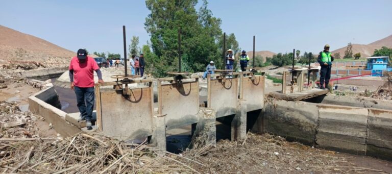 Gobierno Regional de Arequipa atiende emergencia tras colapso del canal madre en La Joya