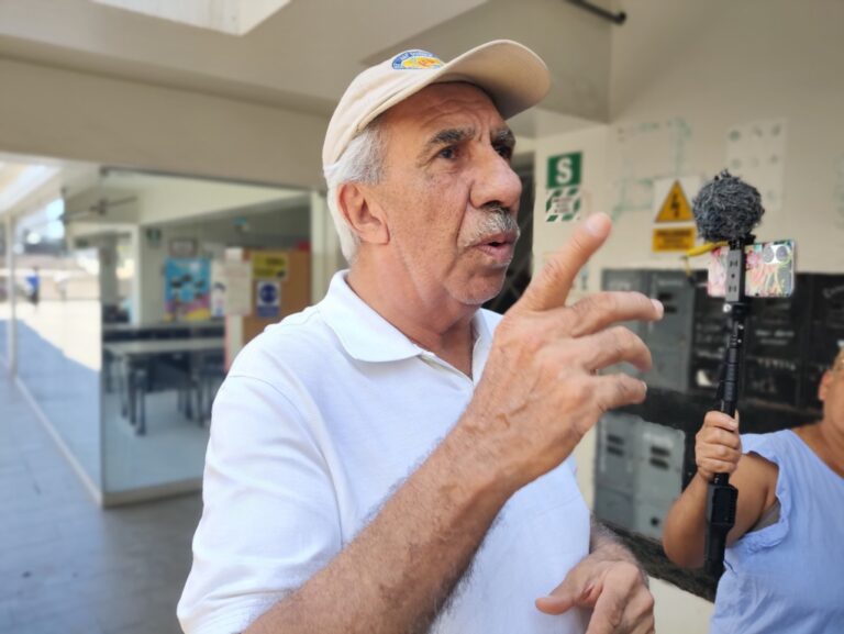 Hoy: Alberto Montoya presenta su libro “Madera de Pino Oregón”