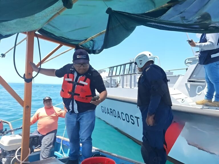 Capitanía de Mollendo impone avisos de infracción a dos embarcaciones pesqueras