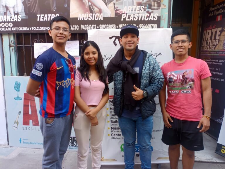 Jóvenes moqueguanos cerca de ganar el concurso mundial de marinera