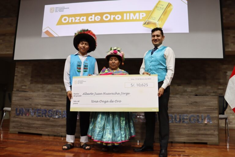 Alberto Huaracha Jorge gana Concurso Nacional “La Onza de Oro 2024”