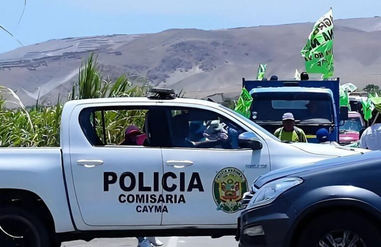 Policía frena caravana de manifestantes contra Tía María en Chucarapi