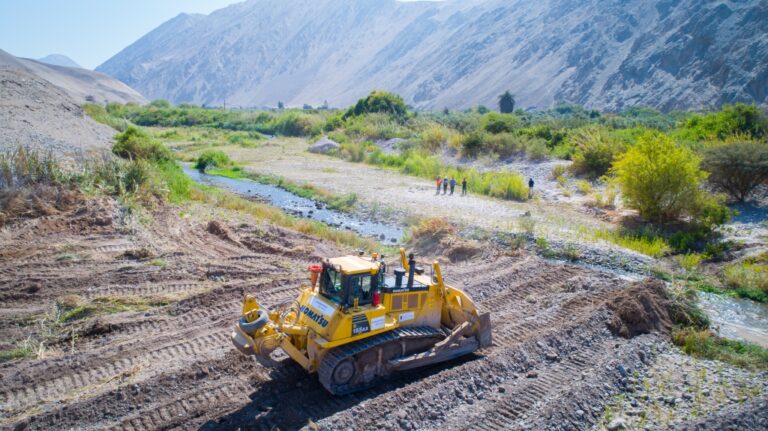 Southern Perú concluye labores de limpieza y encauzamiento del río Osmore en Ilo